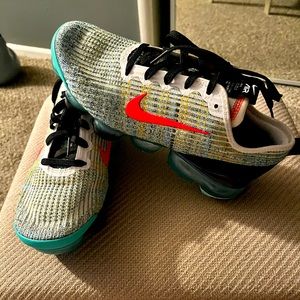 Nike Vapormax (mens size 7)